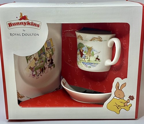 BUNNYKINS ROYAL DOULTON 3 PIECE CHILDRENS SET Plate Bowl Cup BONE CHINA #934 New - Picture 2 of 16