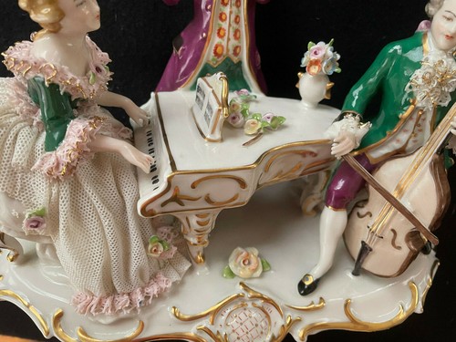 Antique Dresden Porcelain Instrumental Musical Group Figurine - Picture 5 of 7