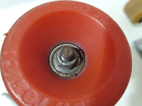 Vintage Independent Skateboard Trucks USA Pair w/ 2 Kryptonics 70mm Wheels - Picture 10 of 24