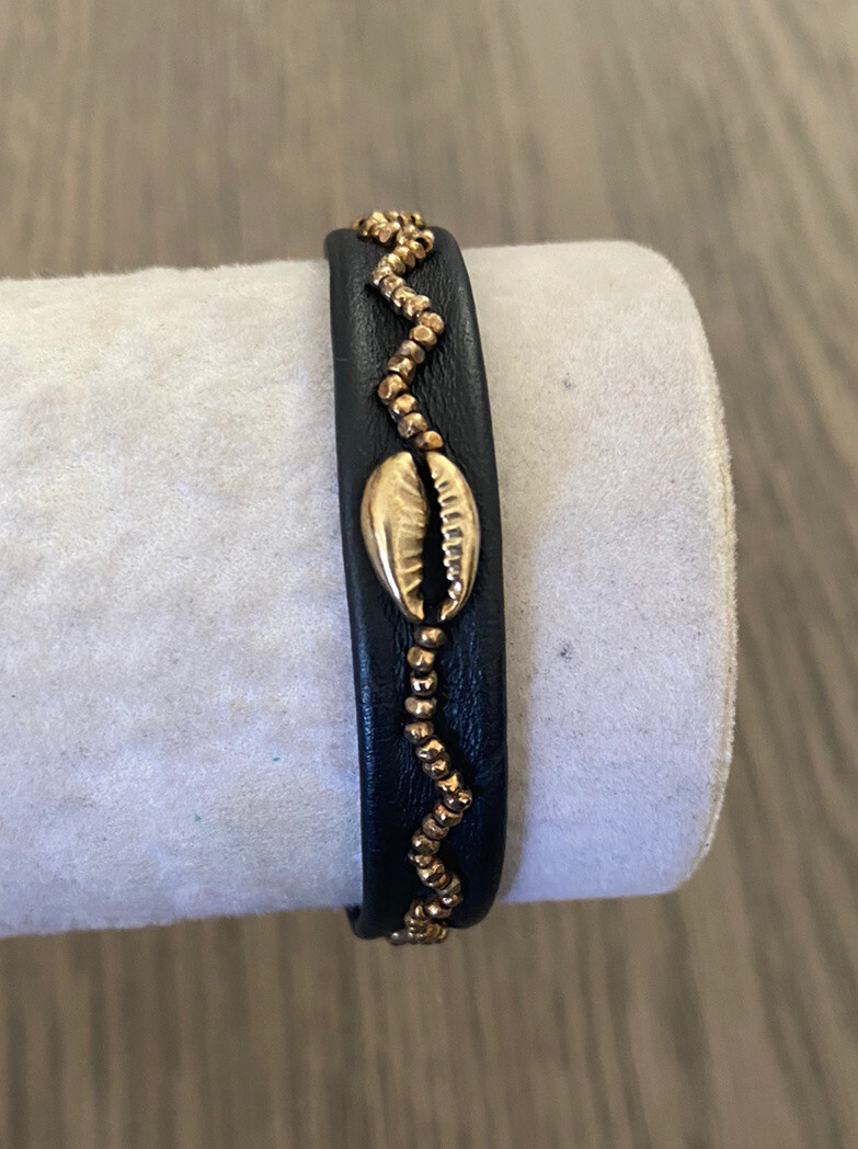 New Authentic Chan Luu Cowry Shell Black Leather Pull Tie Bracelet | eBay New Authentic Chan Luu Cowry Shell Black Leather Pull Tie Bracelet | eBay