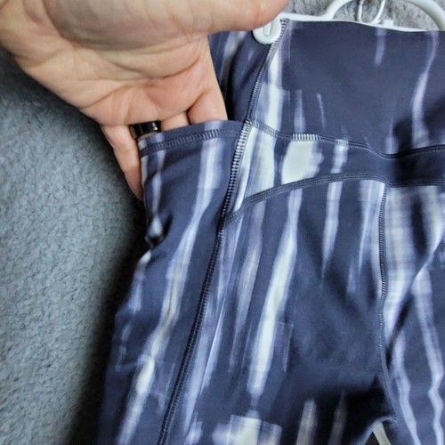 Leggings Sudorosos Betty Súper Suaves Yoga Acanalados Bolsillos Blanco y Negro 7/8 Talla S - Imagen 7 de 9