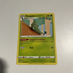Metapod 002/192 Rebel Clash