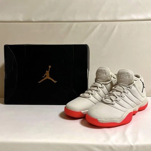 Men 8.5US Nike / Jordan Super.Fly 2017