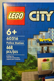 LEGO City 60136 Police Station