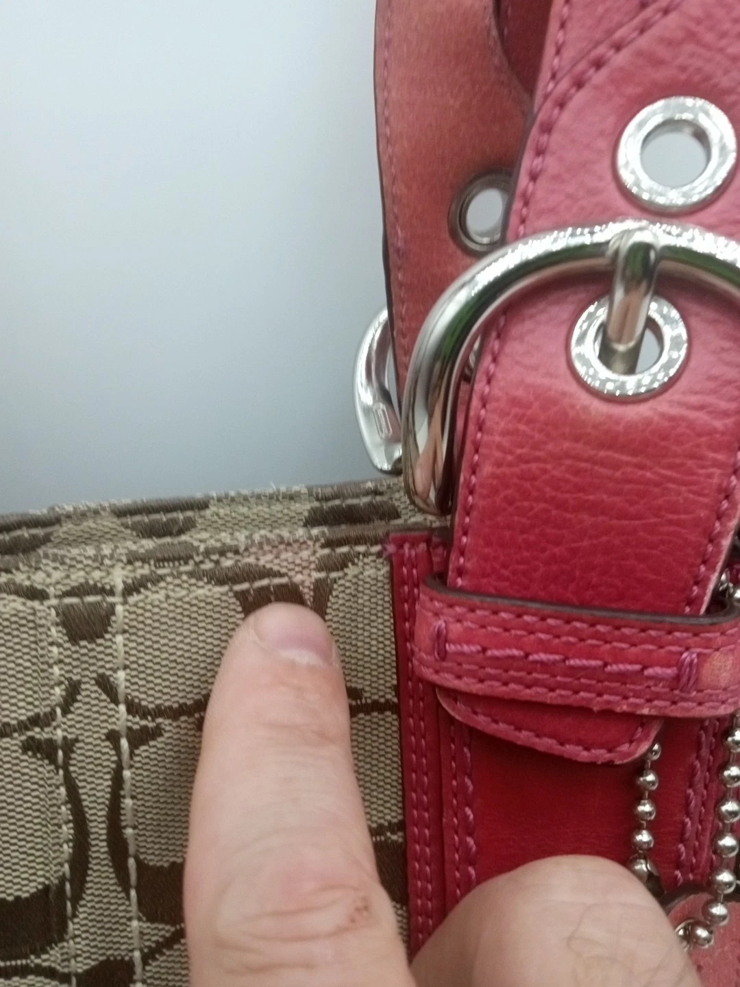 Borsa a tracolla Coach Signature marrone jacquard tela rosa intrecciata pelle tracolla