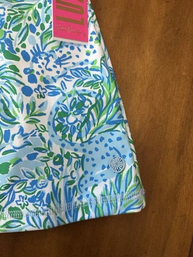 Pantalón Corto Lilly Pulitzer Talla M Luxletic Aila Hydra Azul Dandy Lions UPF 50+ NUEVO CON ETIQUETAS $88 - Imagen 5 de 10