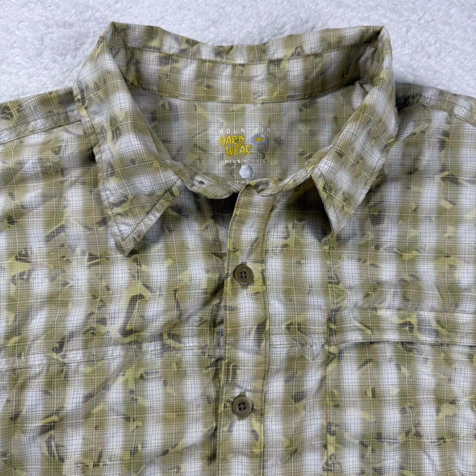Mountain Hardwear Plaid Button Up Short Sleeve Hiking Shirt Large
Opens in a new window or tab