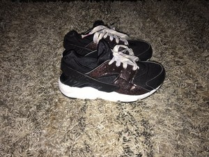 nike air huarache girl