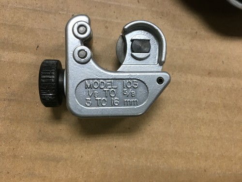 Ridgid 32975 103 Midget Tubing Cutter (1/8" - 5/8") - Picture 2 of 2