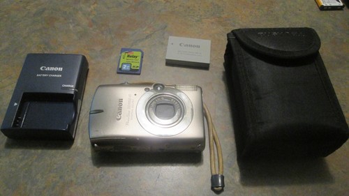 Canon PowerShot SD950 IS 12.1 MP w 3.7x zoom Digital camera (Made in JapanSilver