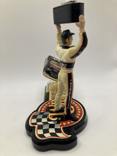 Dale Earnhardt #3 Winners Circle 1998 Daytona 500 Championship Legacy Figure Car - Picture 11 of 13