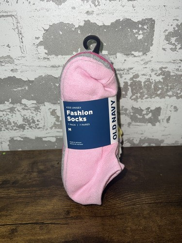 NWT! Old Navy Kids Unisex Fashion Socks 7 Pack Size MEDIUM PINK! - Picture 1 of 4