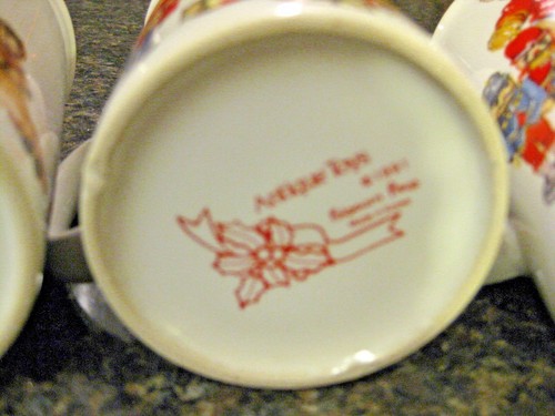 4) Vintage Potpourri Presse Weihnachten Kaffeetassen Antik Spielzeug ~ Korea 1991 - Bild 11 von 12