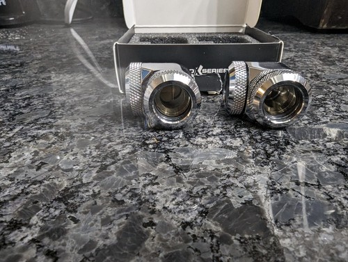 Corsair Hydro X Series XF Hardline 90 Degree 14mm OD Fitting - 2 pk - Chrome - Zdjęcie 3 z 3