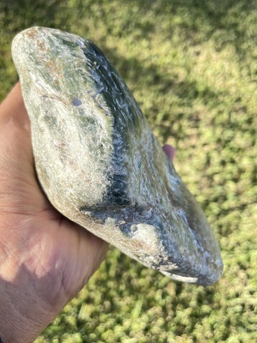 New Zealand Greenstone Jade MAORI Pounamu Nephrite BIG PEBBLE 155X100X60 1185Gms - Picture 3 of 9