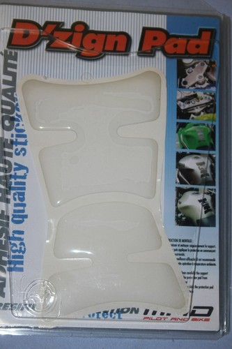 MAD D'ZIGN PAD - Adhésif Hautre Qualité - Carbone Transparent YAMAHA 02322 - Picture 1 of 2