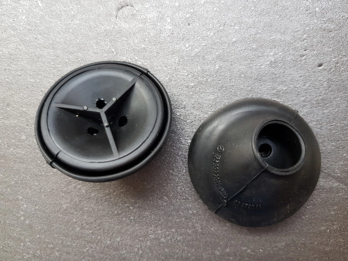 Genuine Mercedes water drain W123 W126 W124 Drainage hole plug 