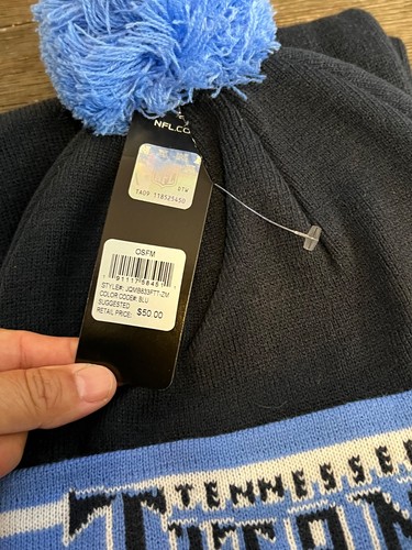 NEW Tennessee Titans Pom Beanie & Scarf Brand New NFL Official Gift Set - Picture 3 of 7