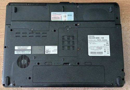 Toshiba Equium A200 PSA-F5E Laptop Notebook 15.4" 2GB 250GB SSD Windows Vista - Picture 5 of 23
