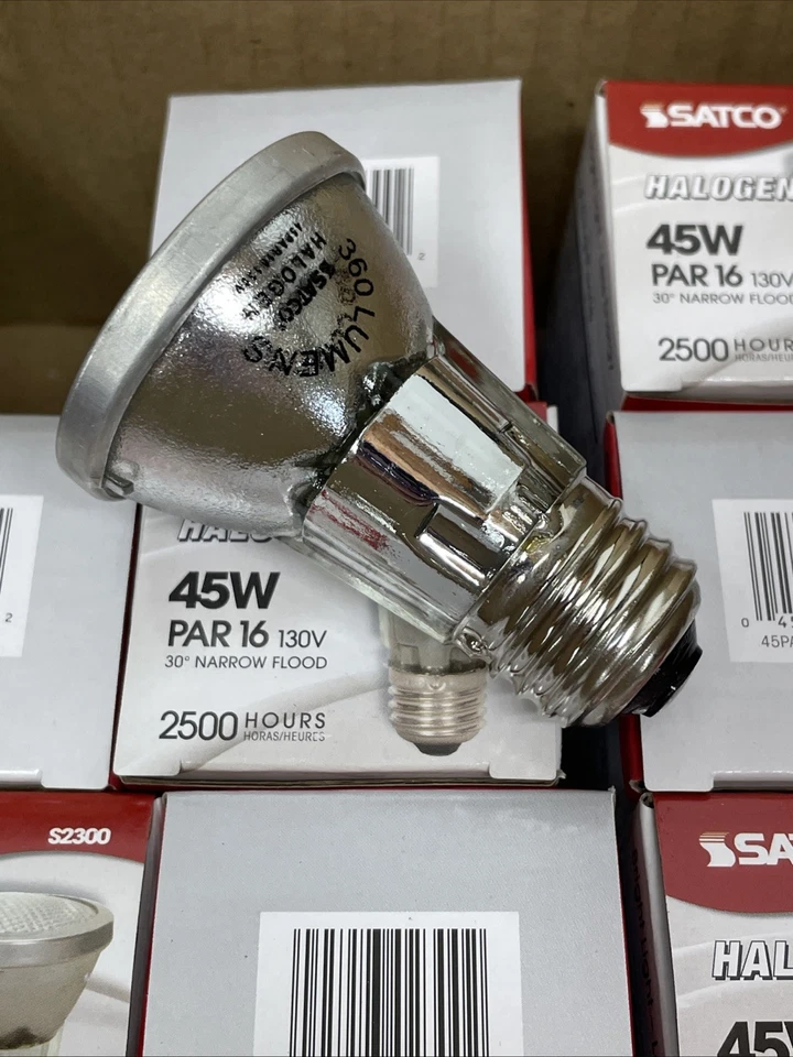 Lot 15 Satco 45 W Par 16 Light Bulbs Narrow Flood Lamp Outdoor Indoor Dimmable - Image 2 of 4