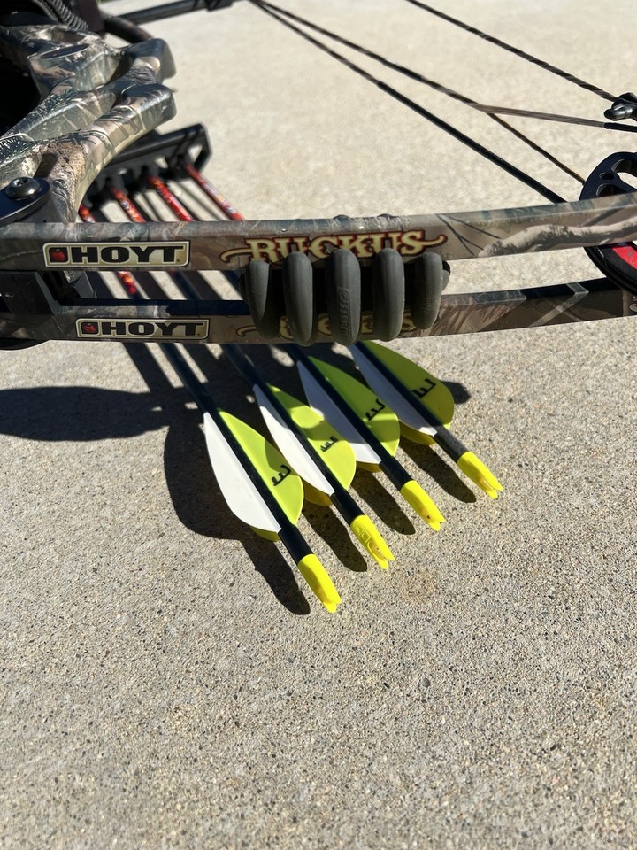 Set Corde E Cavi Per Arco Compound Hoyt Rukus (Modelli 2014-2016) &ndash; Nero/Argento, SMB CLO-10-6