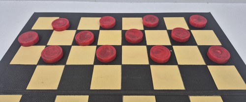 Vtg Checkerboard & Thick Bakelite Checkers Marbled Red & Yellow 29 Game Pieces - Picture 5 of 17