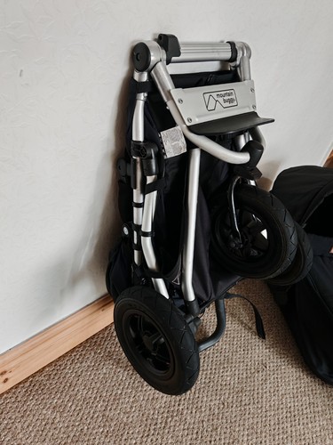 Stunning Mountain Buggy swift v3.2 all terrain running jogging pushchair - Picture 15 of 21