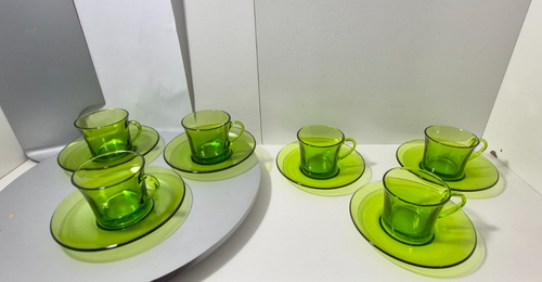Vintage French Green Duralex Set of 6 Cups & Saucers For Espresso Coffee Or Tea - Bild 1 von 6