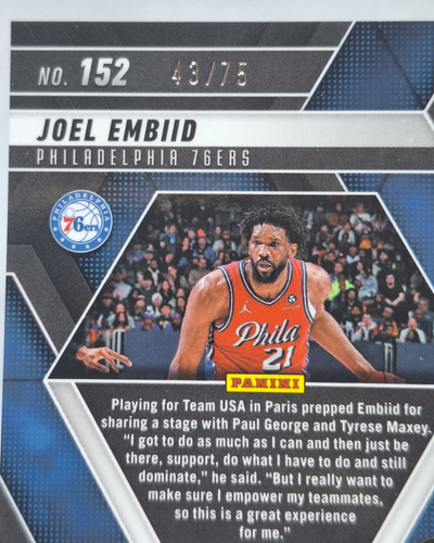 2024-25 Mosaic Blue Fluorescent Mosaic Joel Embiid 43/75 #152 - Picture 3 of 3