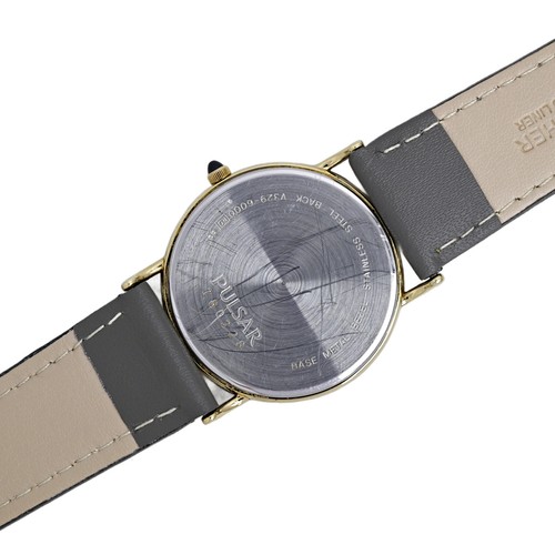 Pulsar by Seiko 1990's Vintage Mens Dress Watch 30mm Gold Plated White Dial - Picture 3 of 6
