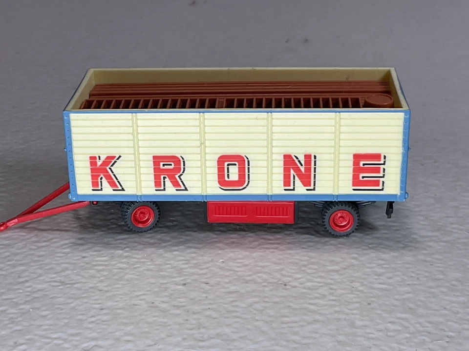Lote de 10 camiones Circus Krone, remolques, etc. Foto 3 de 4