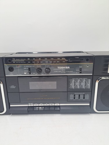 Toshiba RT-7018 AM FM Stereo Radio Cassette Player/Recorder Boombox TESTED - Bild 2 von 8