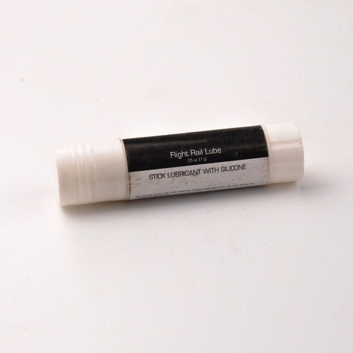 Compound Recurve Bow String Wax Lubricates (Flight Rail Lube)Archery Bow Hunting - Picture 4 of 8