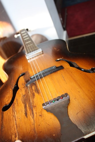 Guitarra y estuche vintage Gretsch New Yorker archtop f hole jazz blues años 40 - Imagen 20 de 24