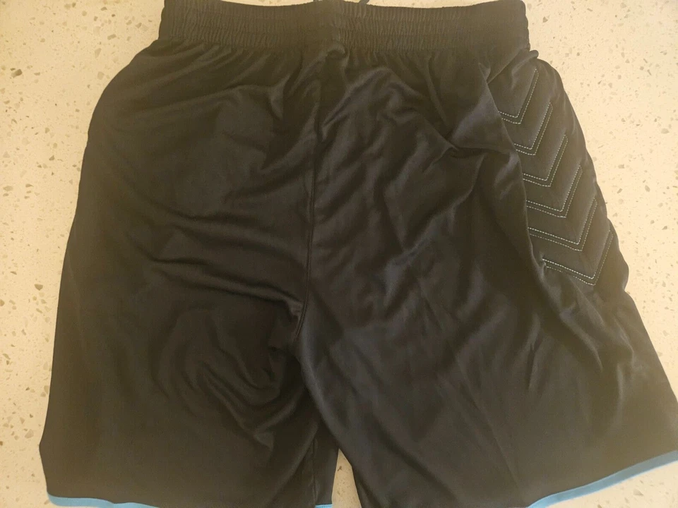 Pantalones Cortos de Fútbol Acolchados Kelme Para Hombres Azul Portero GK Talla Pequeña Foto 3 de 4