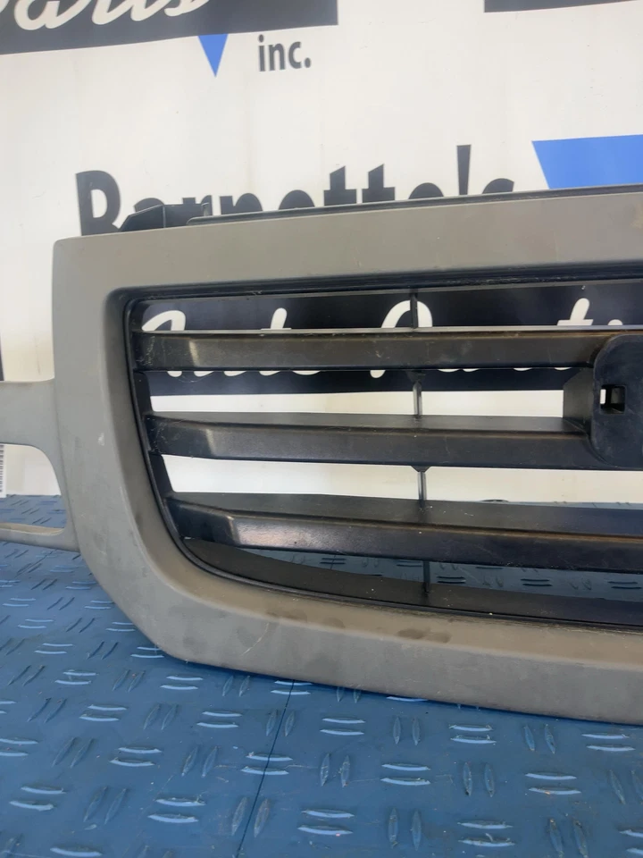 00-06 GMC YUKON parrilla exc. Denali Oe# 19130787 Foto 3 de 4