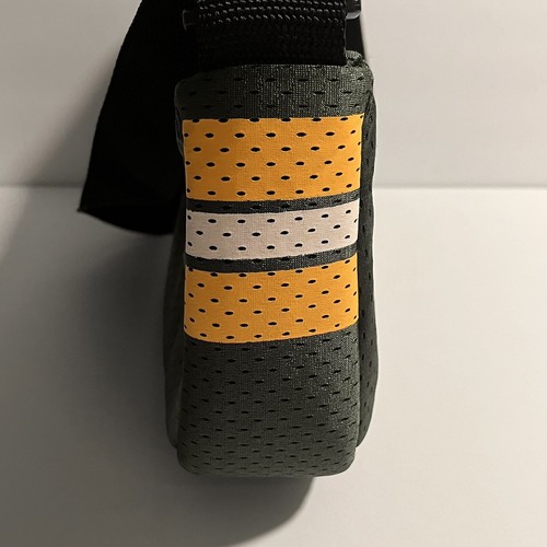 NFL Greenbay Packers Jersey Purse ProFANity By Little Earth Football Zip - Picture 8 of 11