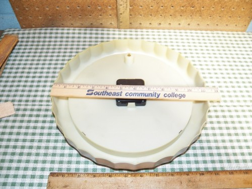 Orologio da parete a batteria al quarzo COCA-COLA 1992, forma di tappo bottiglia 11" - Foto 4 di 4