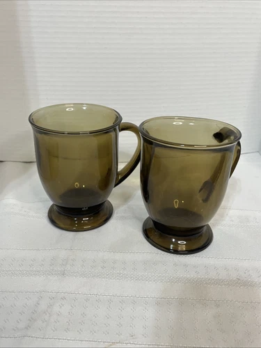 Vintage Anchor Hocking 2 Footed Mugs  Amber Brown Glass 16 oz