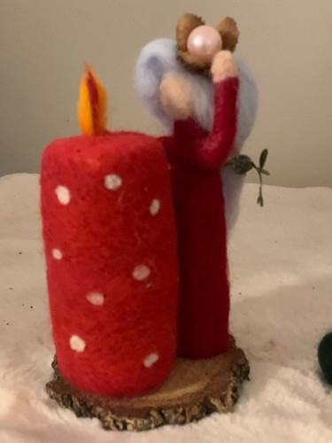 Nadelgefilzte Winterfee mit Kerze, handgefertigt, Waldorf, Unikat, Weihnachten - Bild 8 von 10