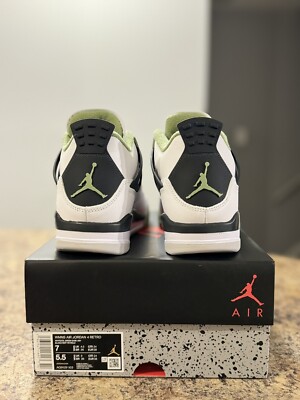 Jordan 4 Retro Seafoam / Oil Green (W) - AQ9129-103 Size 7W