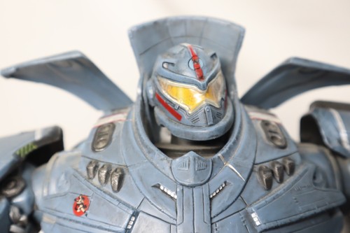 Pacific Rim Gipsy Danger 18-inch NECA Action Figure - Picture 13 of 13