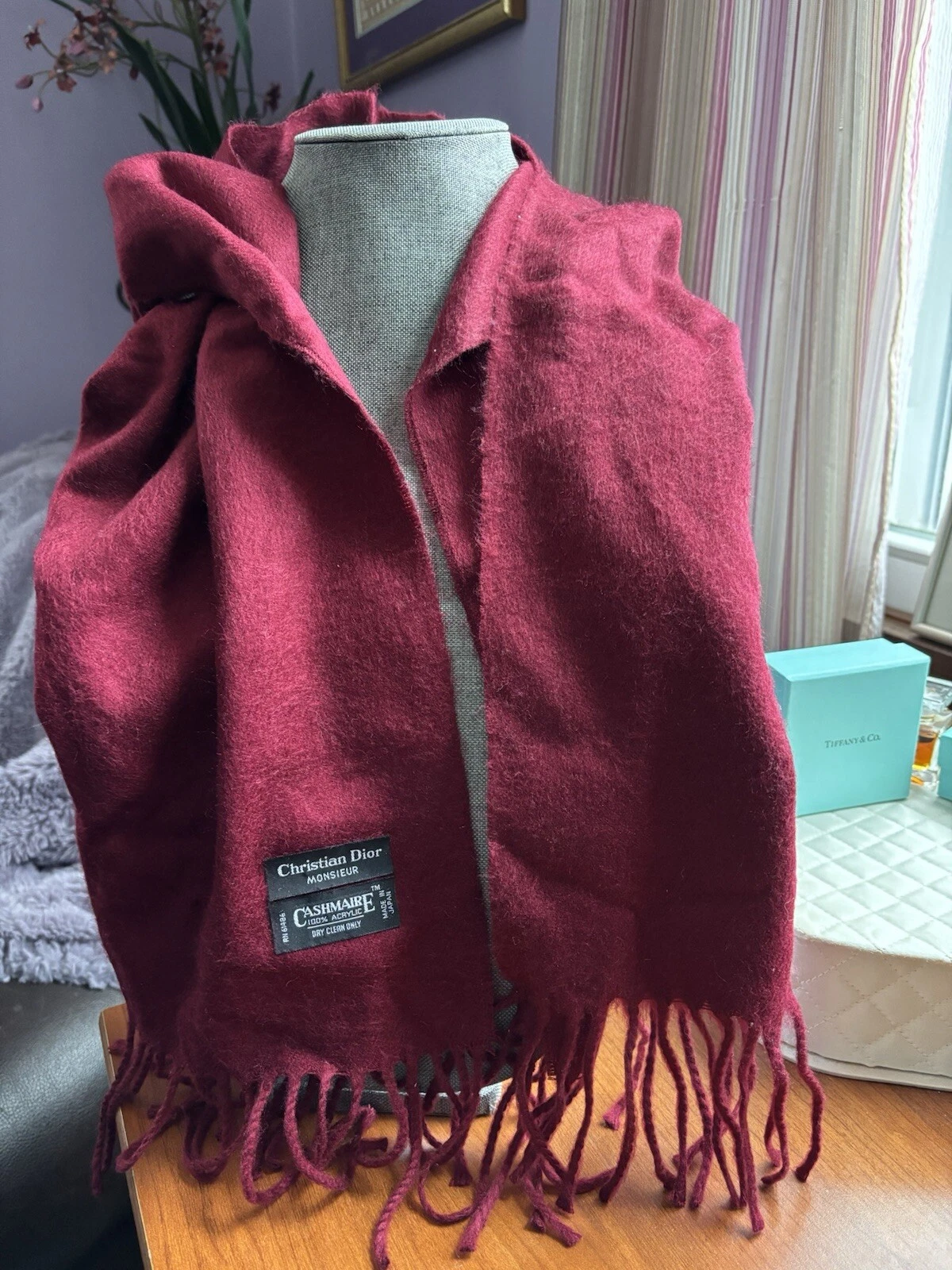 Foulard vintage Christian Dior années 90 cachemire 100% acrylique cachemire wrap bordeaux