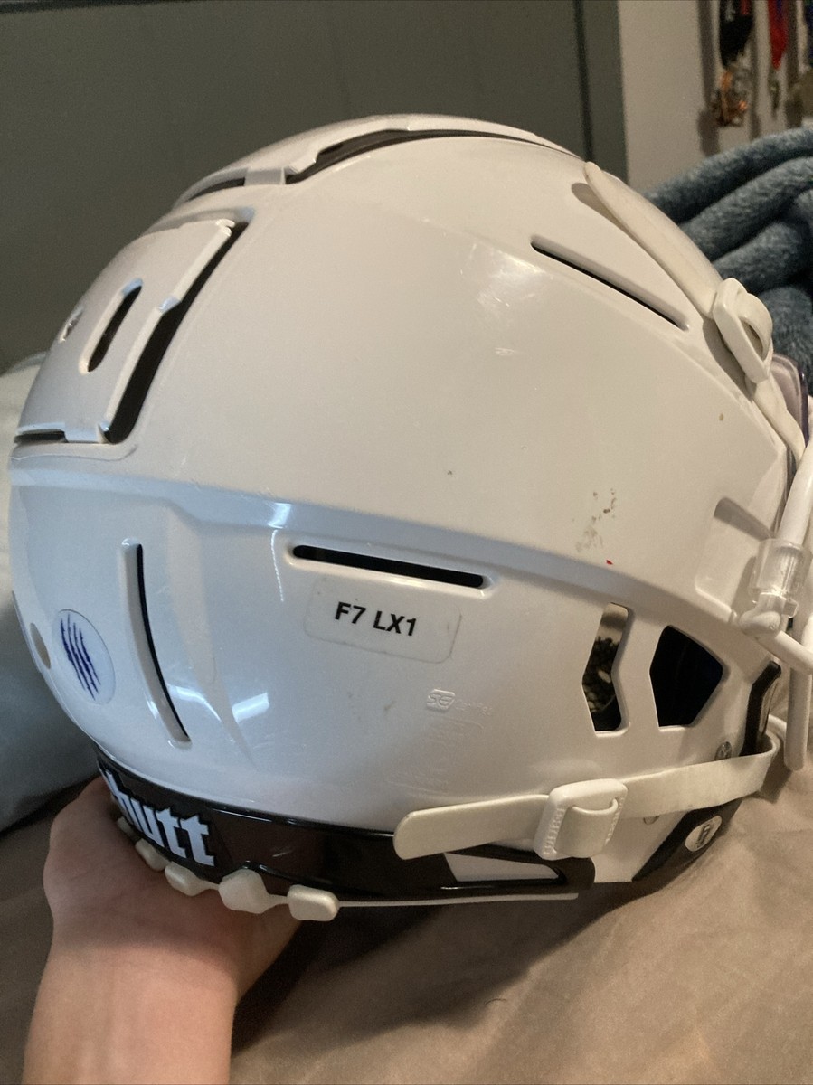 Schutt F7 Football Helmet Youth Large with Oakley Visor and Sport