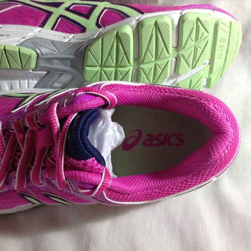Nuevo Asics GT-1000 UK talla 3 rosa y lima sin caja CON ETIQUETAS - Imagen 3 de 6