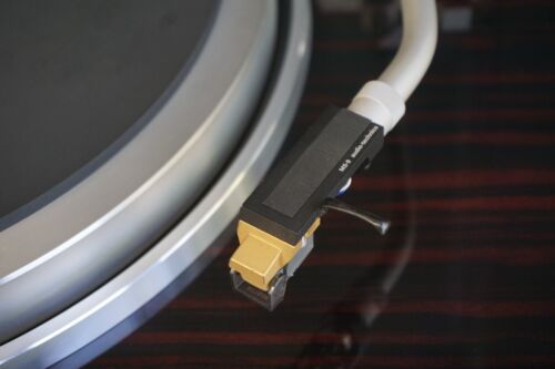 Kenwood KP-9010 / 1100 Direct Drive PPL Player Audiophile Home Turntable - 100V - Picture 9 of 24