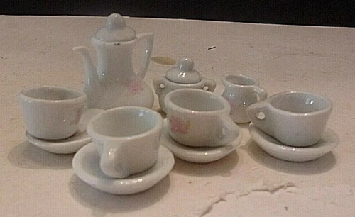 13 piece mini Tea set with pale pink flowers (20)