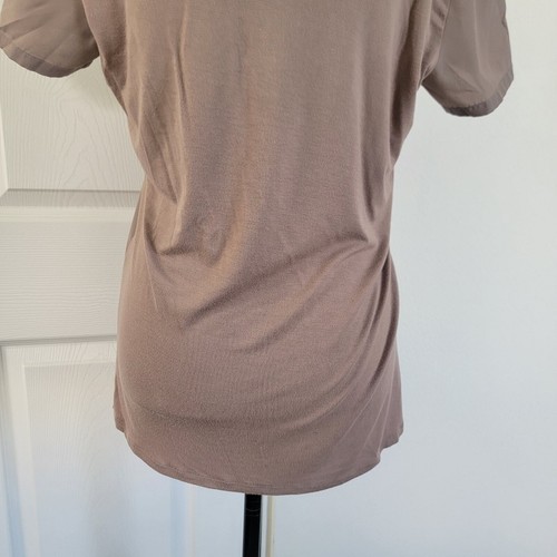 Silence + Noise Urban Outfitters Brown Top Size Small Lightweight V-neck Hi-low - Picture 10 of 10