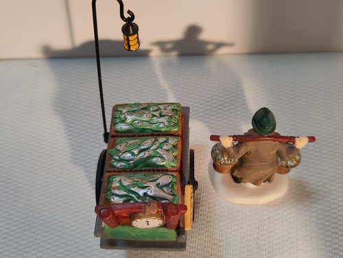 Vtg CHELSEA MARKET FISH MONGER & CART" Dept.56 Heritage Village Collection - Picture 5 of 16