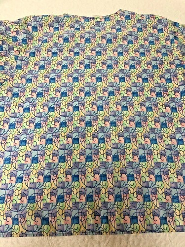 CREST M Multi Color (Blue) Scrub Top with V-Neck - Cotton Blend (pre-owned) - Picture 3 of 5